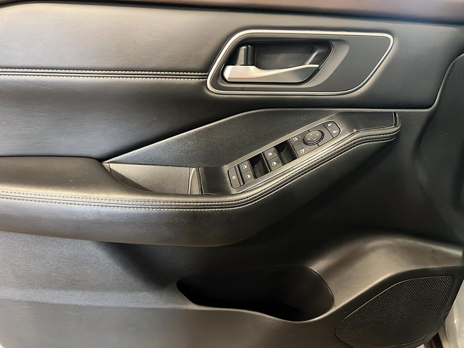 Nissan Rogue SV Privilege 2021-10