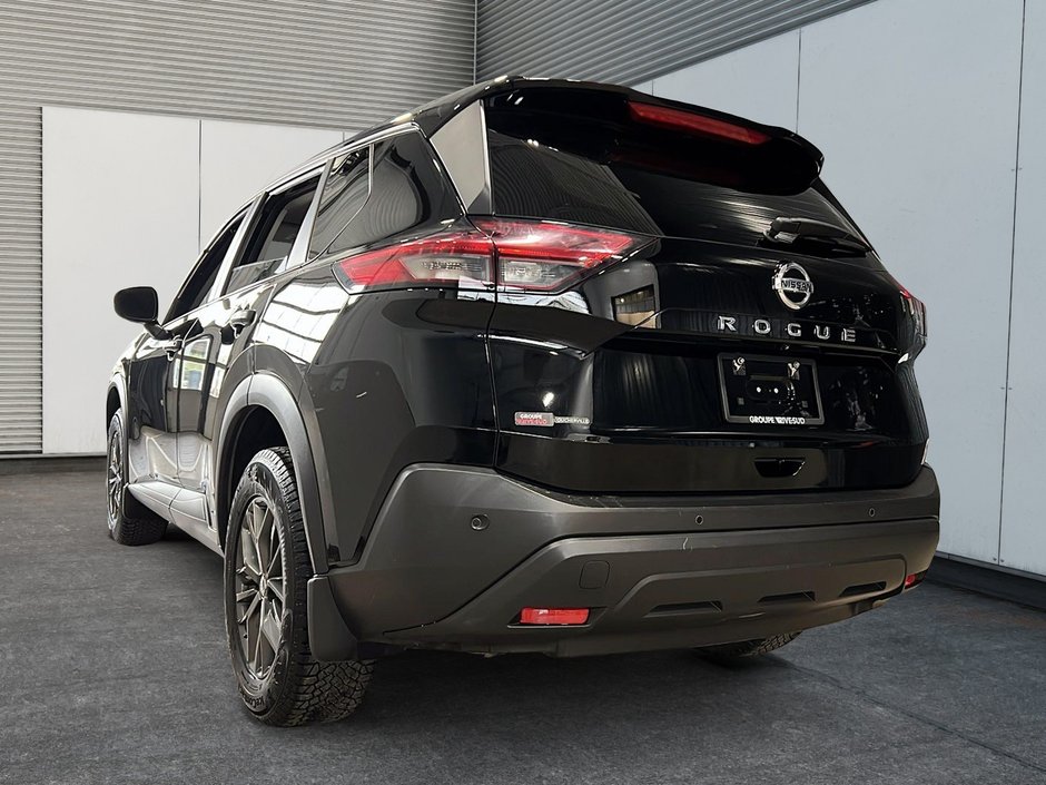 2021 Nissan Rogue S-3