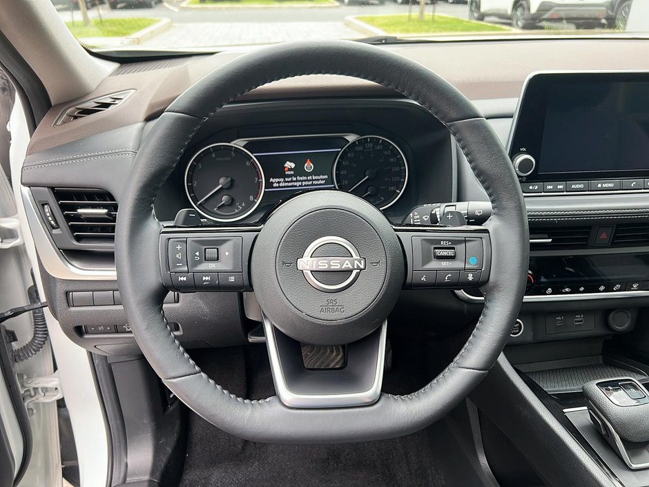 Nissan Rogue SV AWD 2023-11