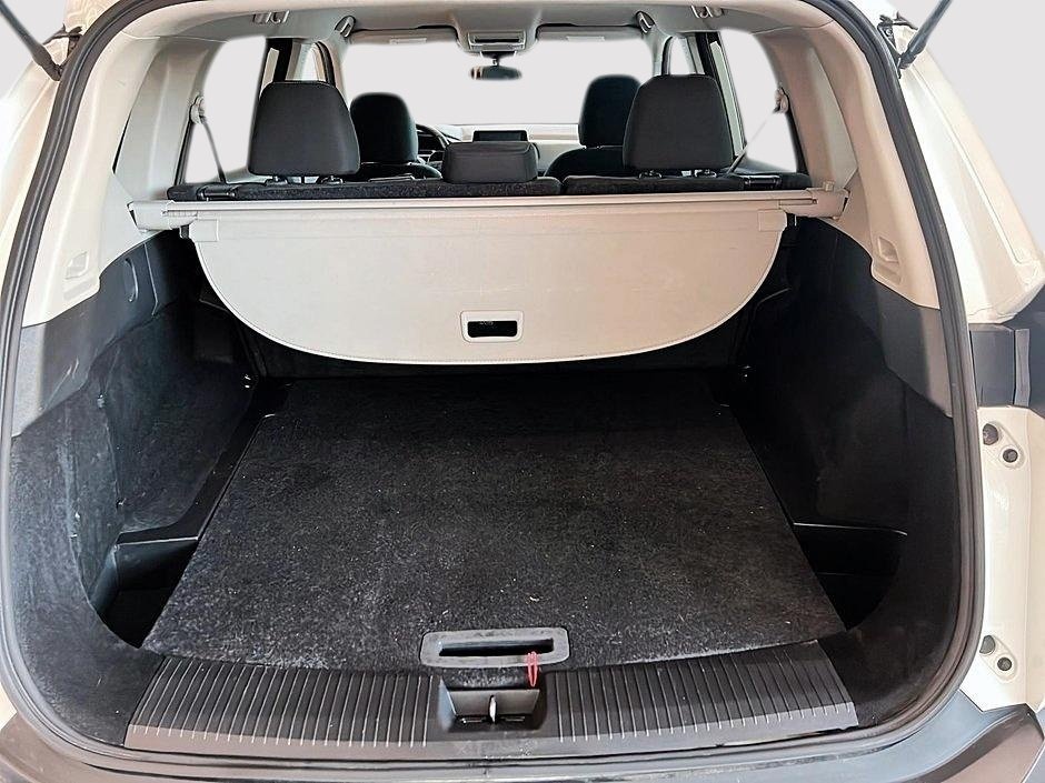 2023 Nissan Rogue S-3