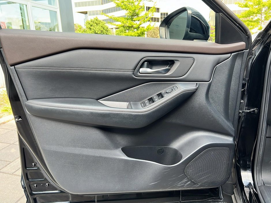 2023 Nissan Rogue SV MIDNIGHT EDITION AWD-10