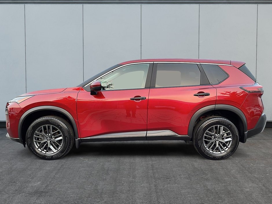 Nissan Rogue S 2023-4