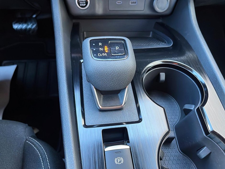 2023 Nissan Rogue S-14