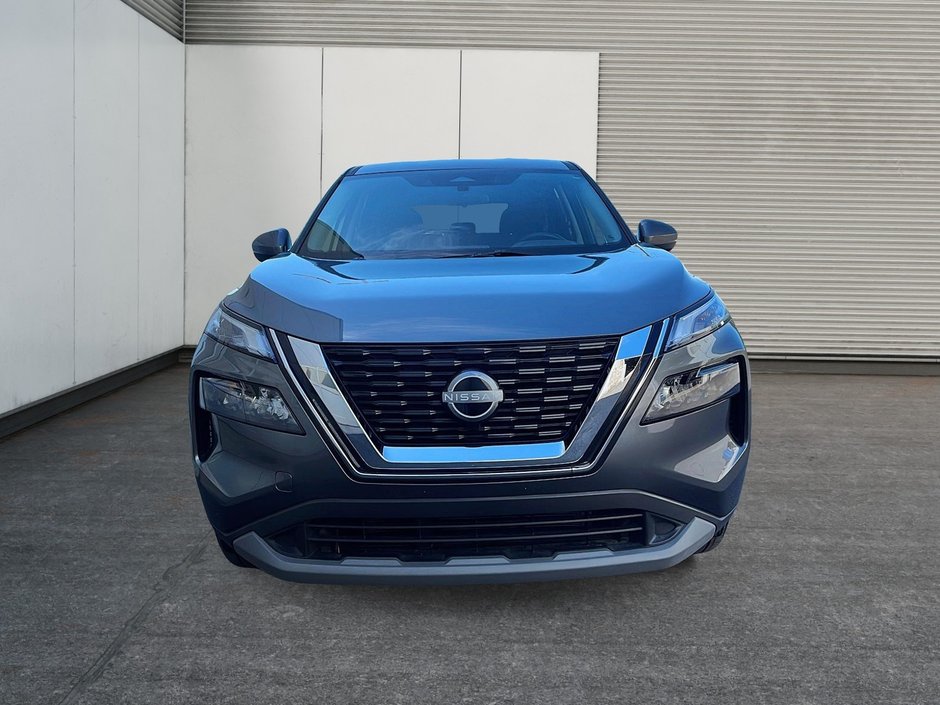 2023 Nissan Rogue S-1