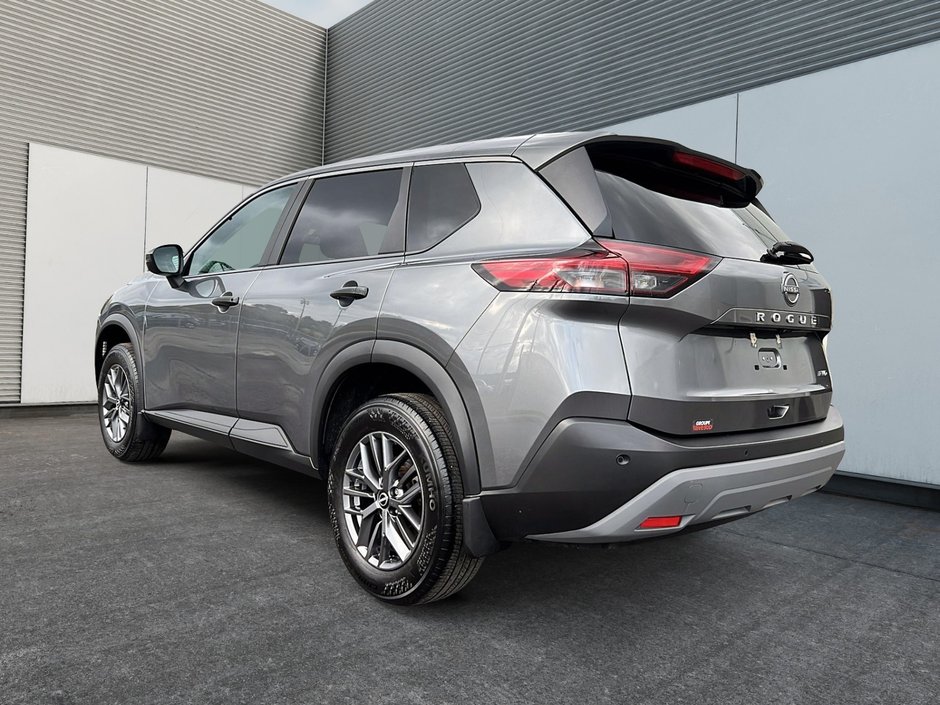 2023 Nissan Rogue S-3