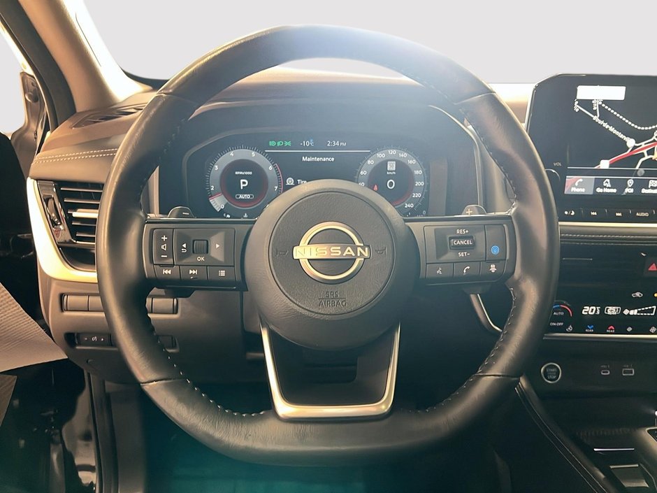 Nissan Rogue Platinum 2023-11