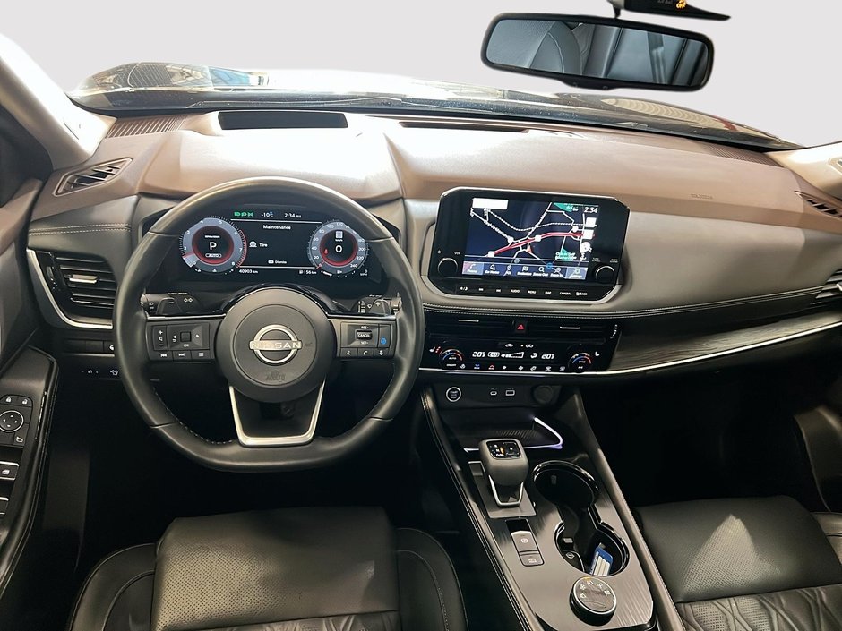 Nissan Rogue Platinum 2023-9