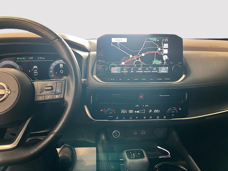 Nissan Rogue Platinum 2023-17