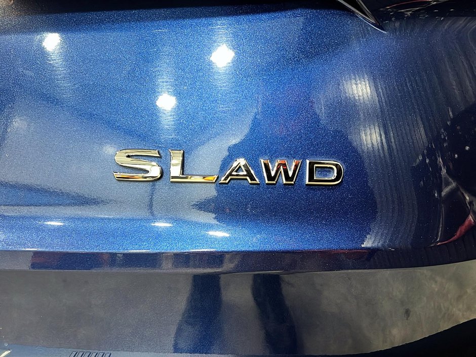 Nissan Rogue SL AWD 2023-13