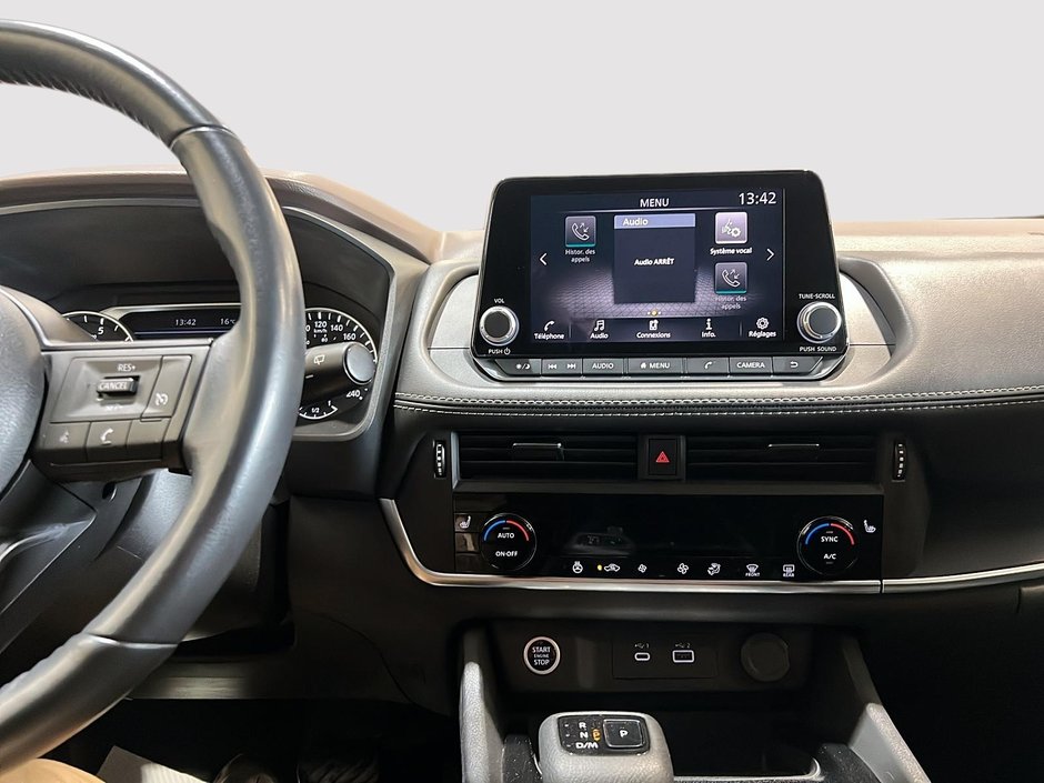 Nissan Rogue S 2023-14