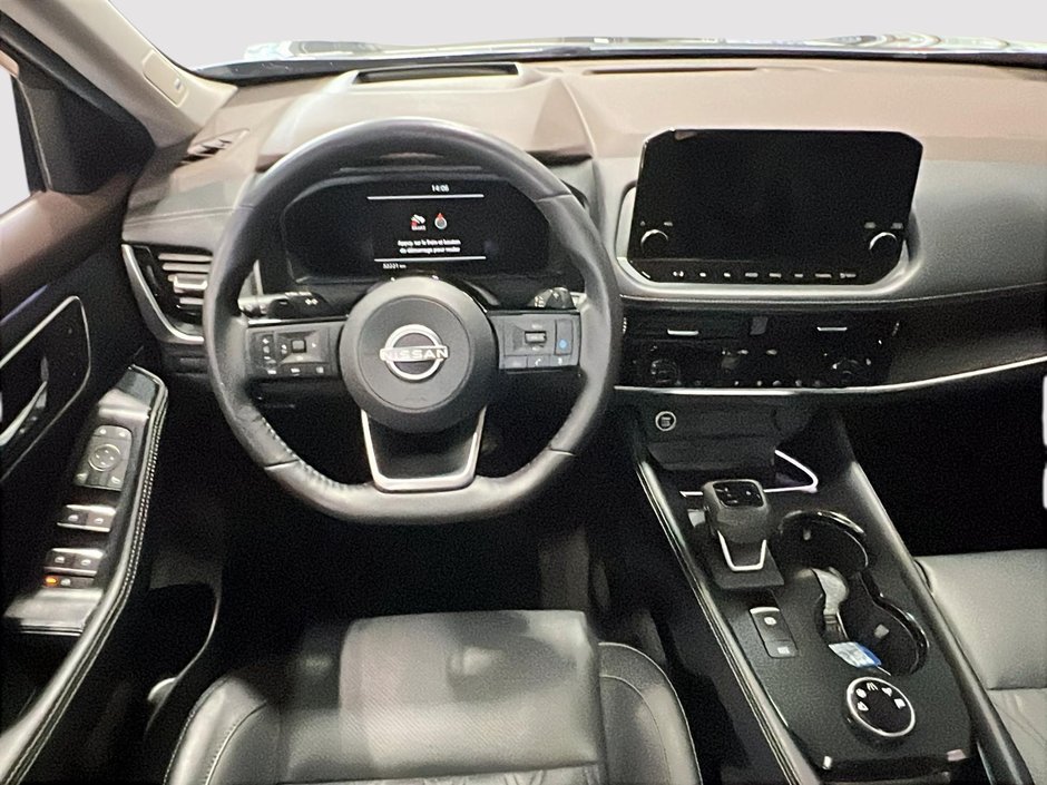 Nissan Rogue Platinum 2023-8