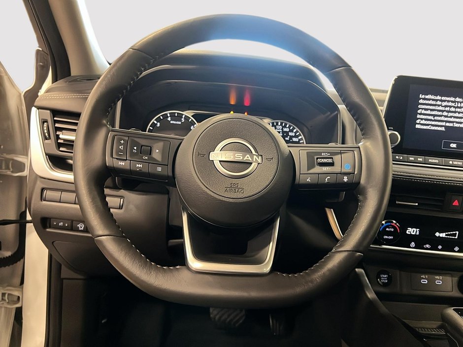 2024 Nissan Rogue SV Moonroof-11