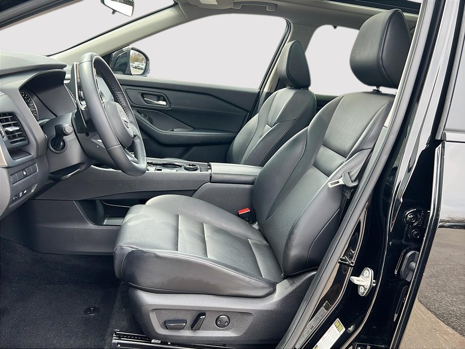 2024 Nissan Rogue SV Moonroof-7