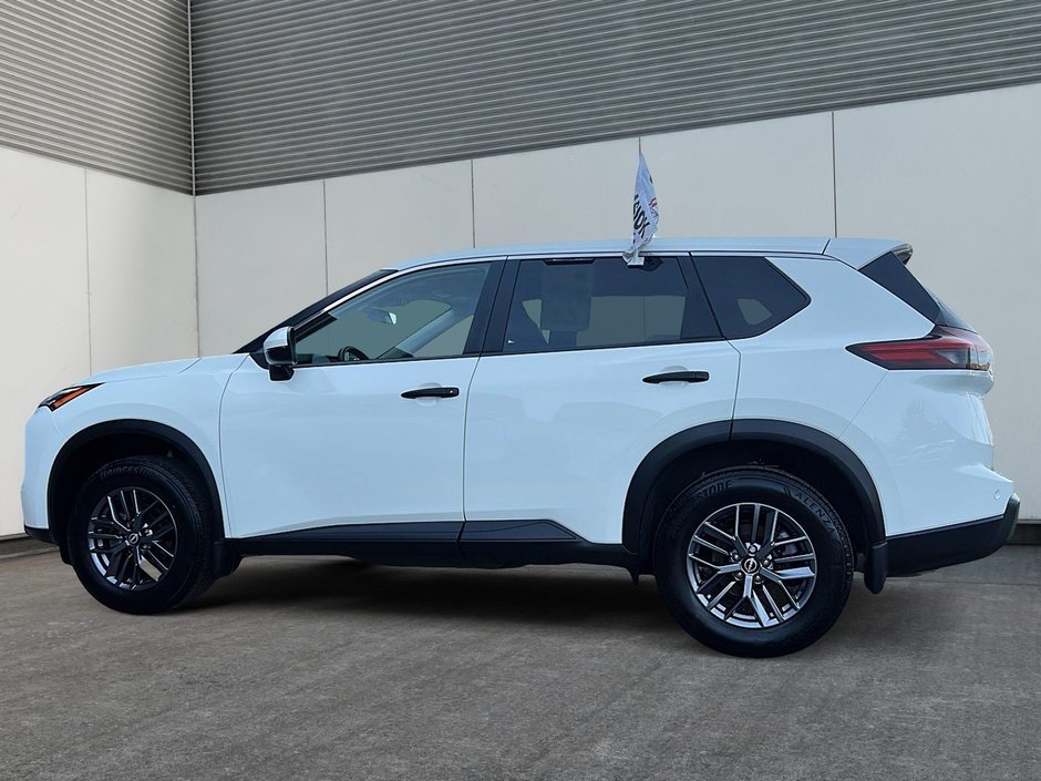 Nissan Rogue S AWD 2024-4