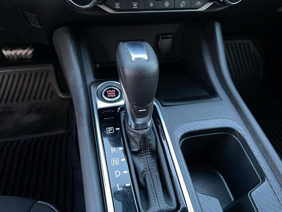Nissan Sentra SV 2020-14