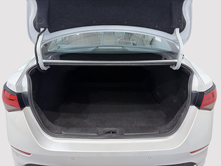2021 Nissan Sentra SR-5