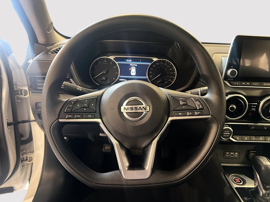 Nissan Sentra SV 2023-9