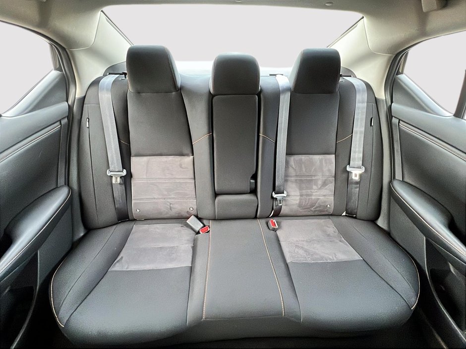Nissan Sentra SR 2023-13