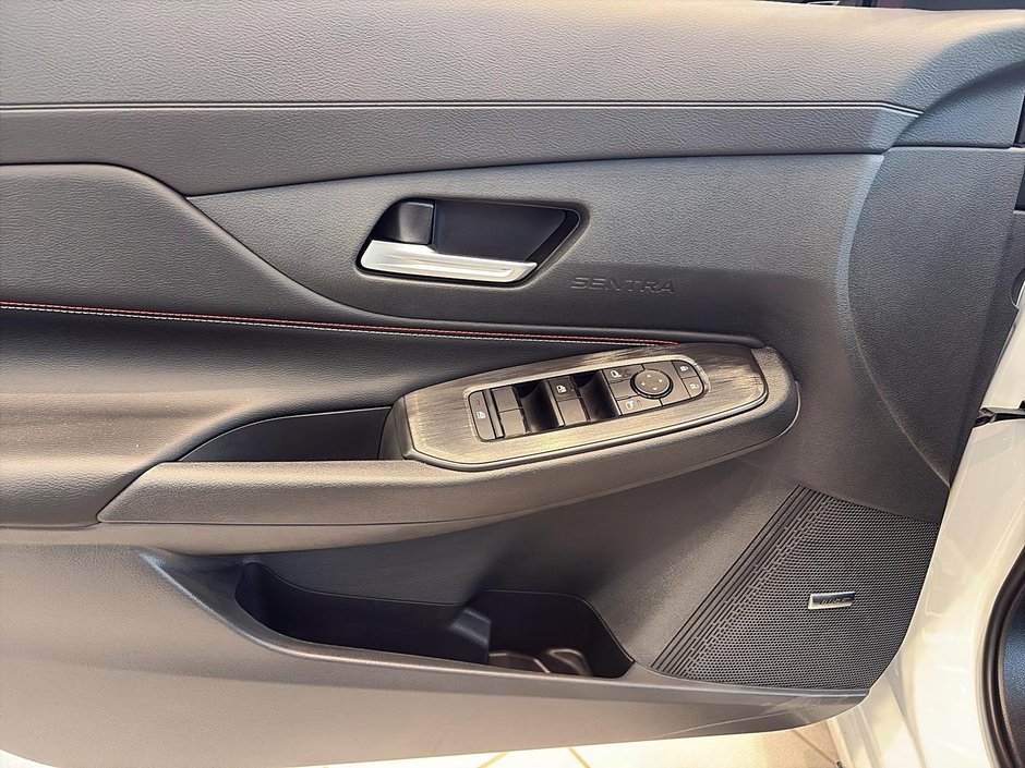 Nissan Sentra SR 2026-10