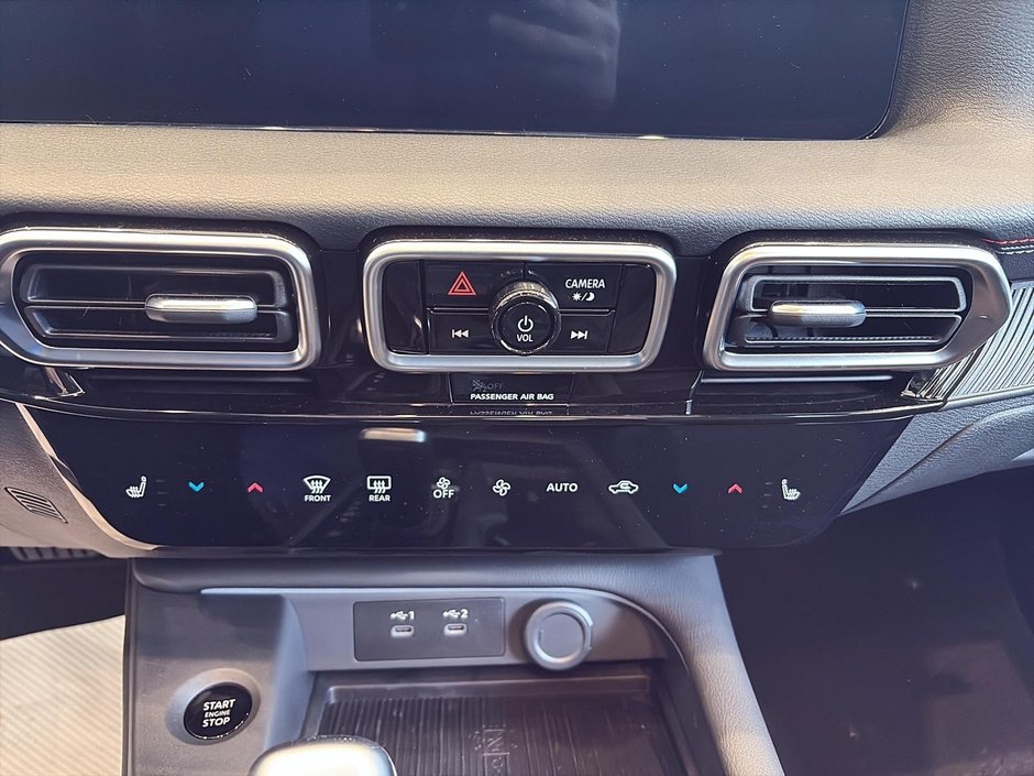 Nissan Sentra SR 2026-12