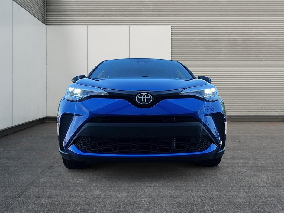 Toyota C-HR XLE 2021-1