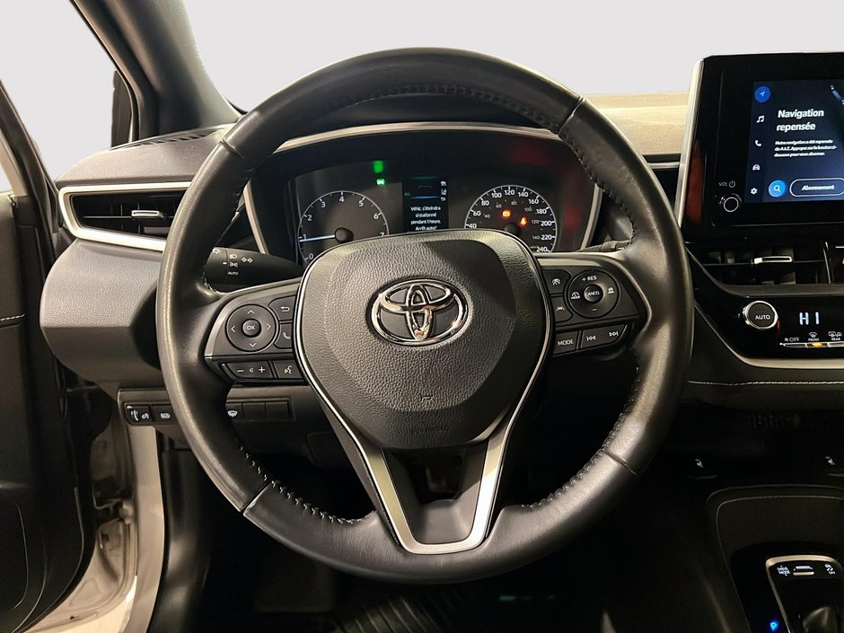 2024 Toyota Corolla Hatchback SE-10