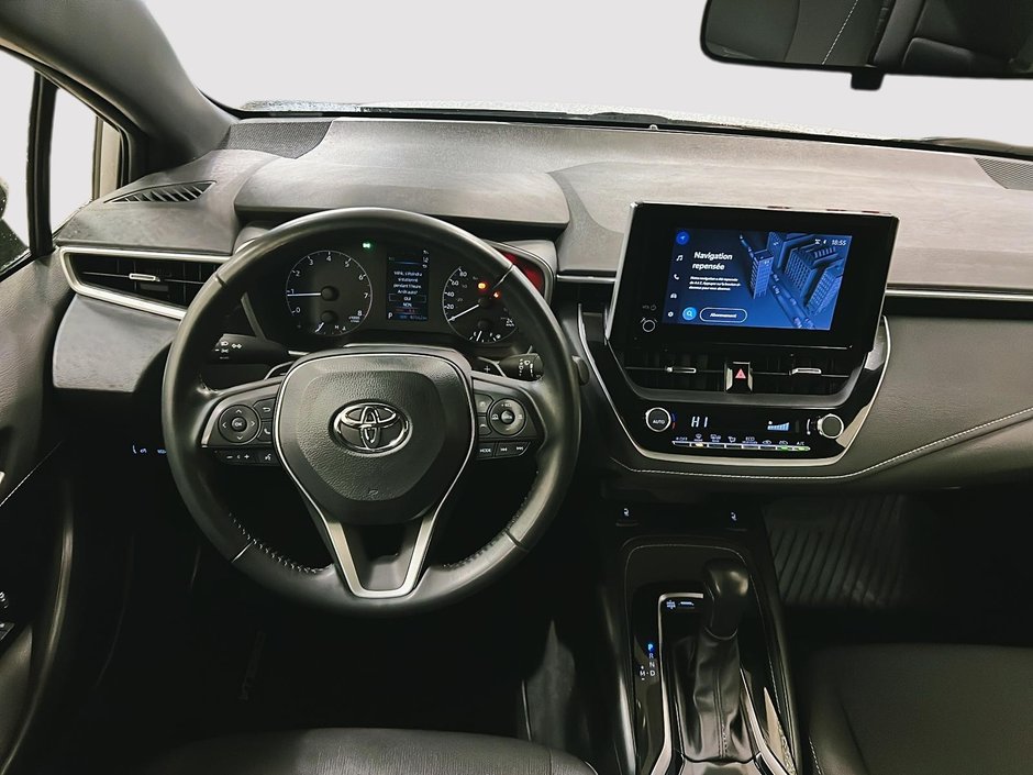 2024 Toyota Corolla Hatchback SE-8