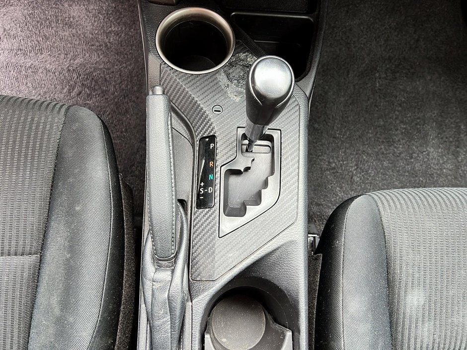 2015 Toyota RAV4 LE-13