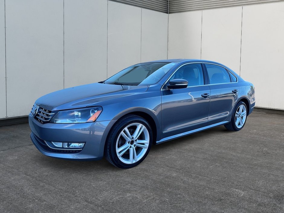 2015 Volkswagen Passat Highline-0