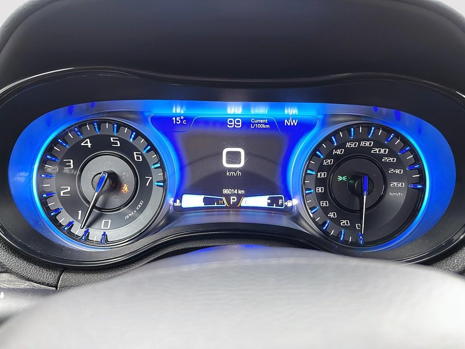 2022 Chrysler 300 TOURING L AWD-13