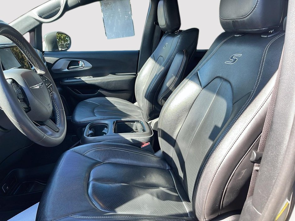 2022 Chrysler Pacifica TOURING L-8