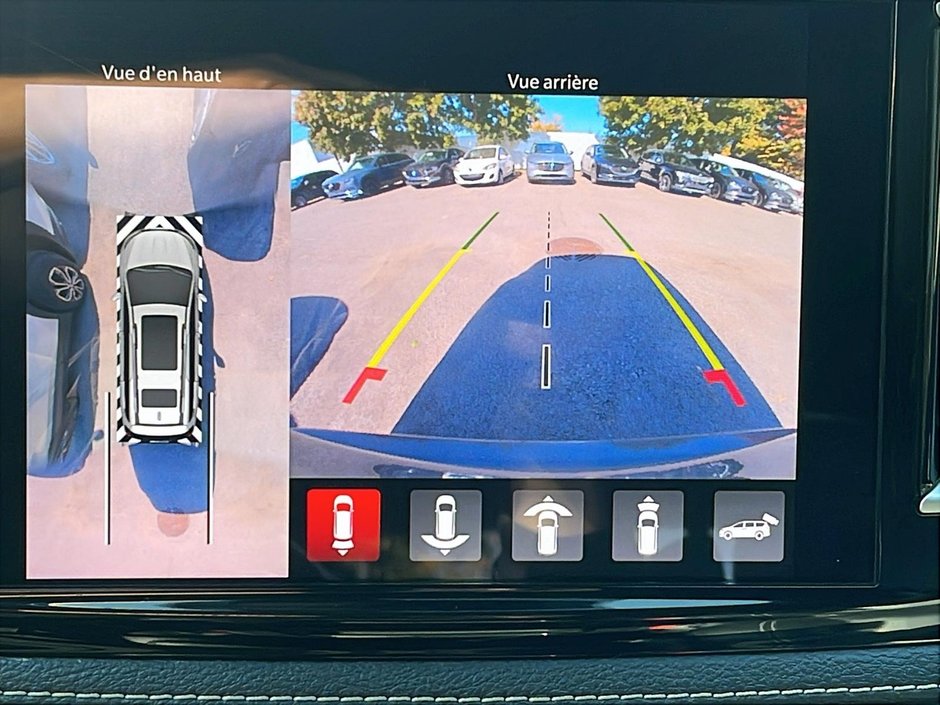 2022 Chrysler Pacifica TOURING L-15