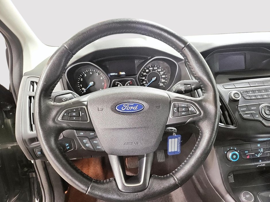2015 Ford Focus SE-11