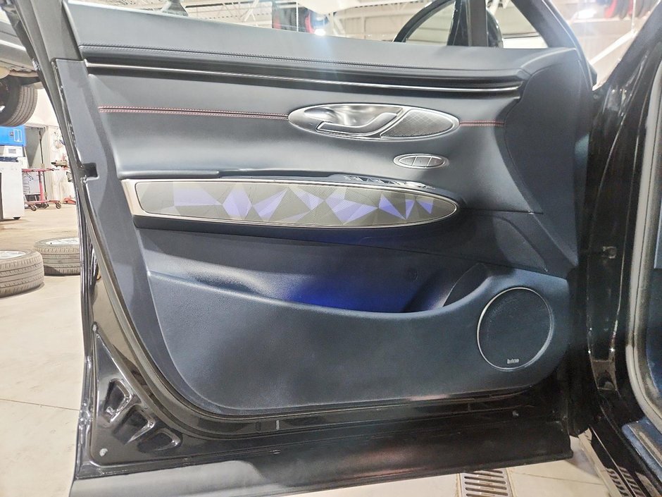 2022 GENESIS GV70 2.5T PRESTIGE-10