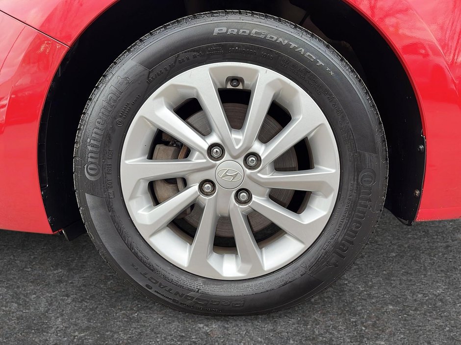 2019 Hyundai Accent PREFERRED-6
