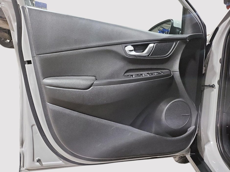 2023 Hyundai Kona Electric ULTIMATE-10