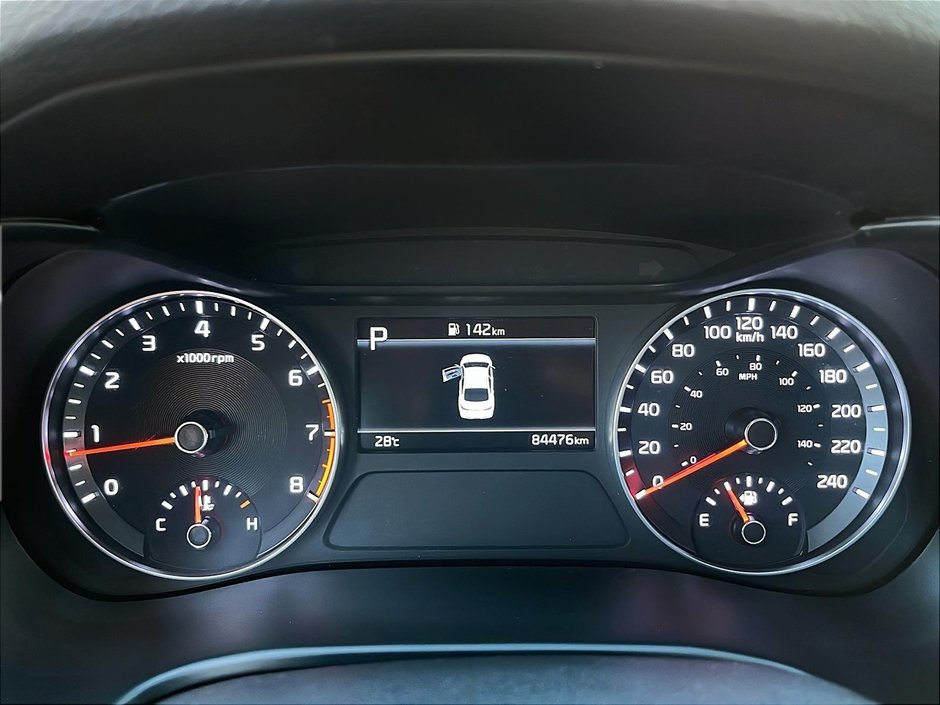 Kia Forte EX + 2022-13
