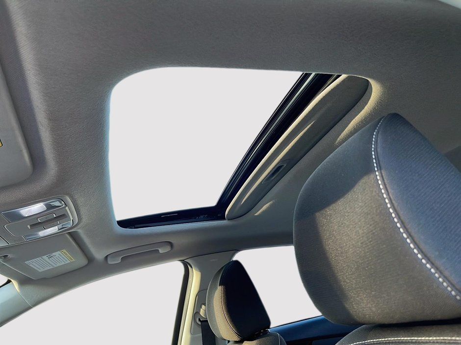 Kia Forte EX + 2022-15