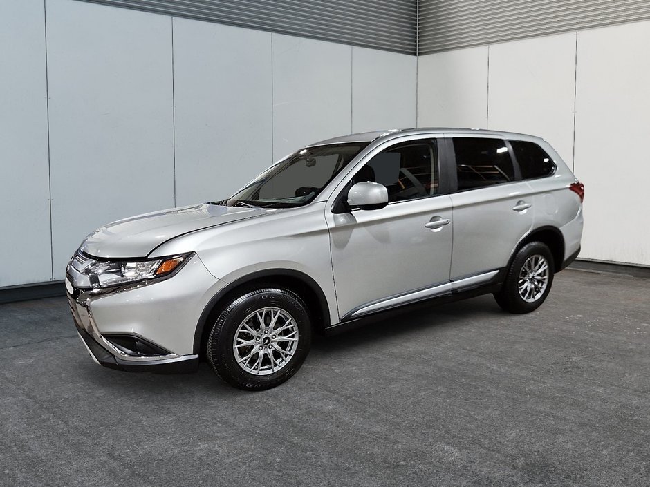 2020 Mitsubishi Outlander ES-0