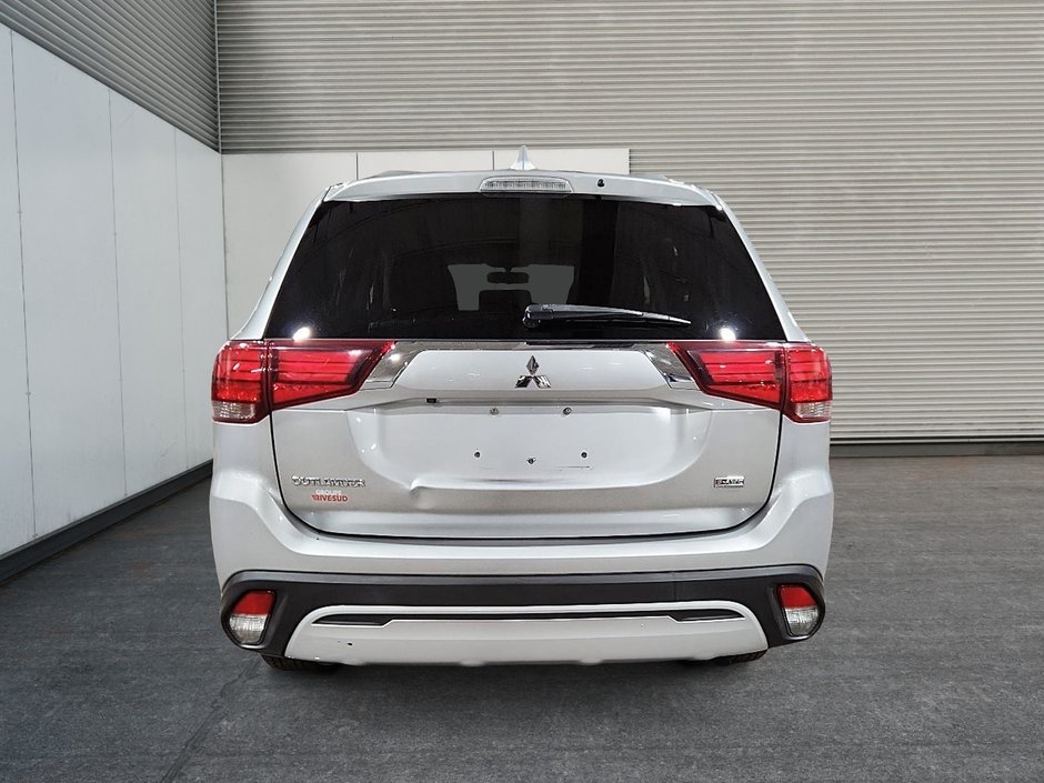 2020 Mitsubishi Outlander ES-2