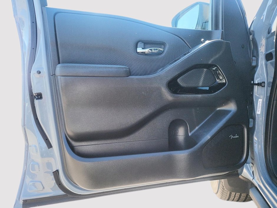 2022 Nissan Frontier PRO-4X-10