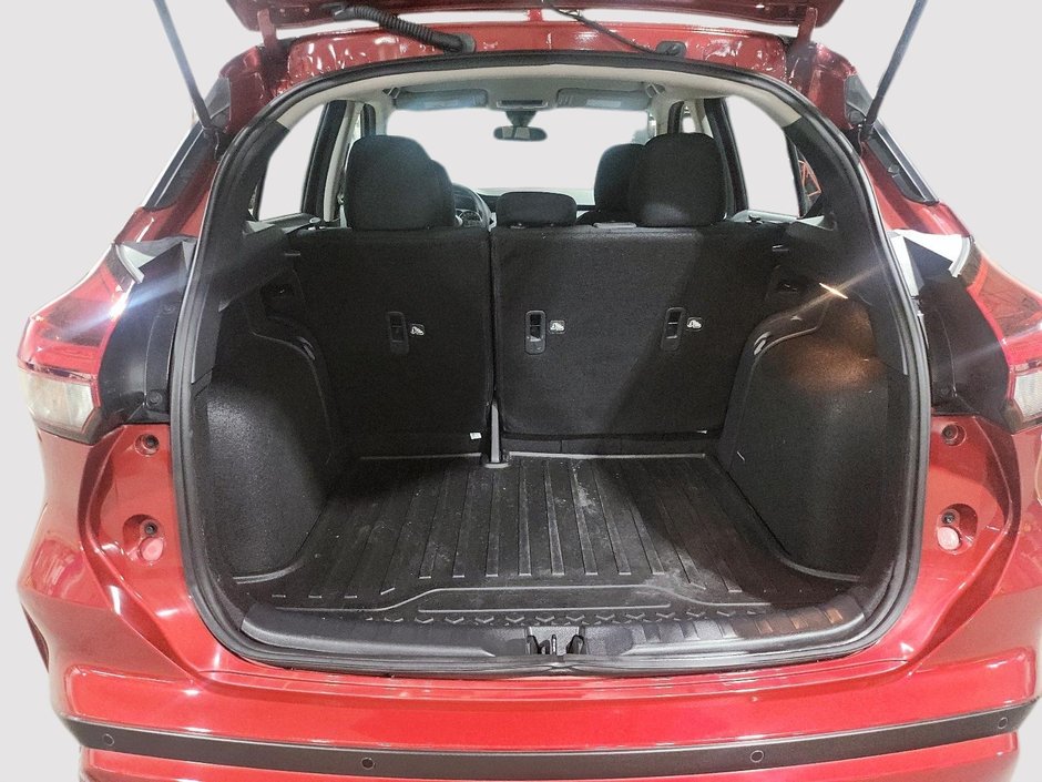 2025 Nissan Kicks Play S-5