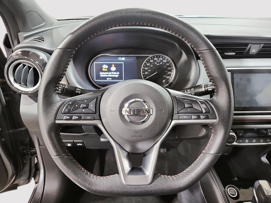 2020 Nissan Kicks SR-11