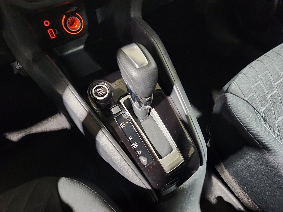 2021 Nissan Kicks S-14