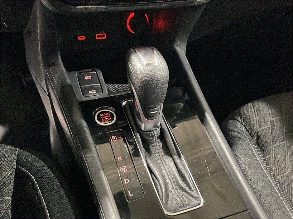 Nissan Kicks SV 2021-14