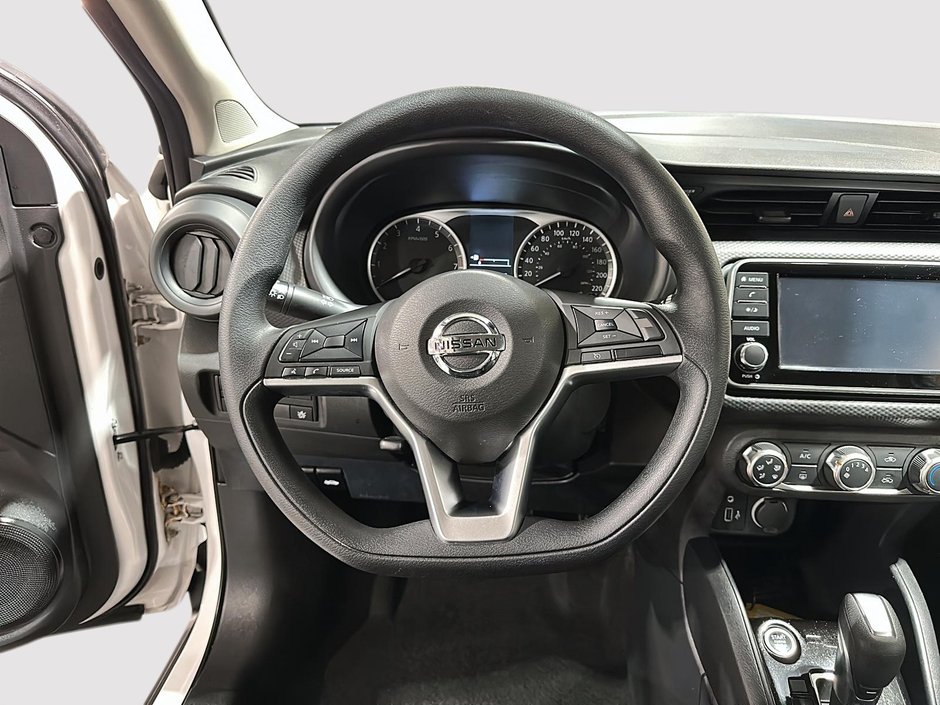 2021 Nissan Kicks S-11