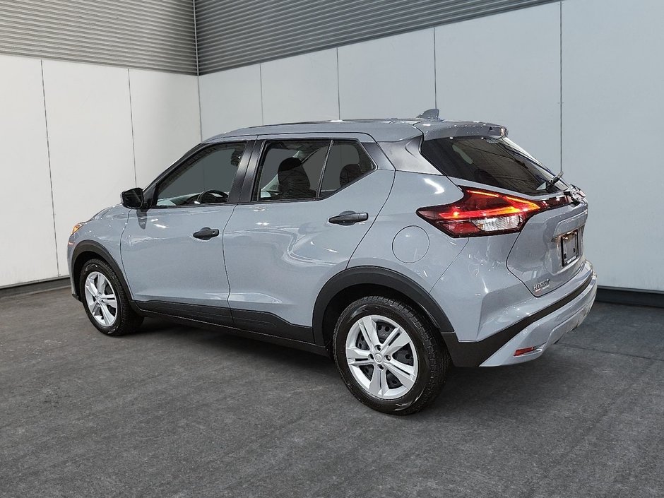2022 Nissan Kicks S-3