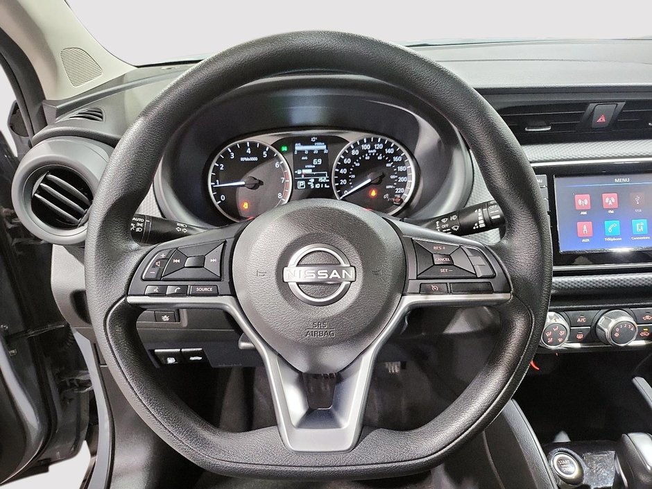 2022 Nissan Kicks S-11