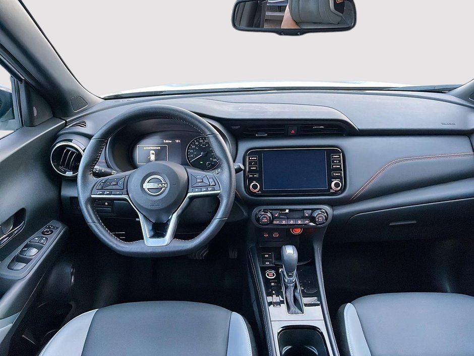 2023 Nissan Kicks SR-9