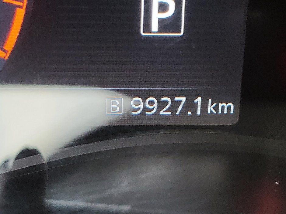 2023 Nissan Kicks SR-13